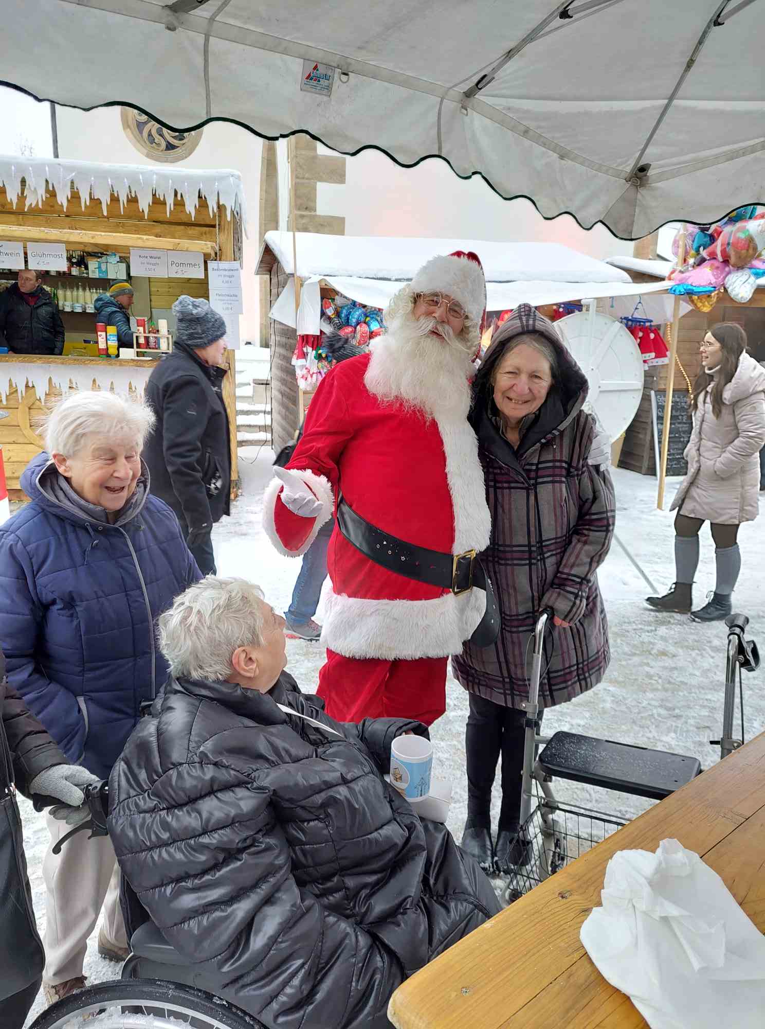 Seniorendomizil-Haus-Ursula-Weihnachtsmarkt