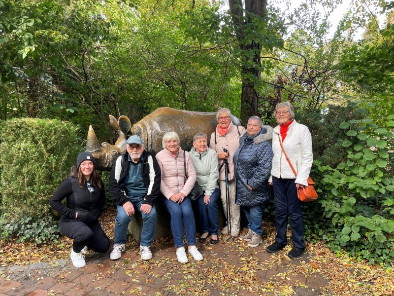 Zoobesuch Gruppenfoto -Seniorendomizil Adrian