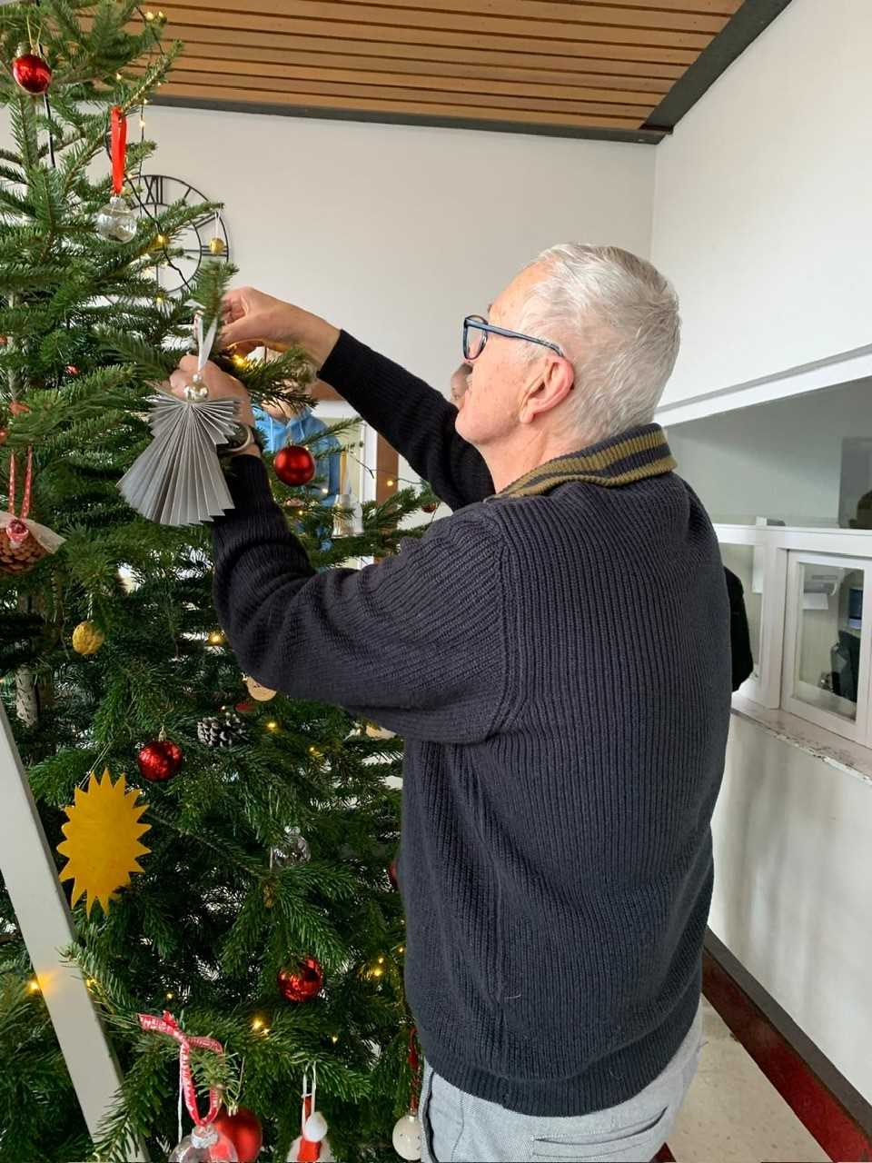 Weihnachtsbaum-Projekt Jung und Alt Gutenberg-Realschule