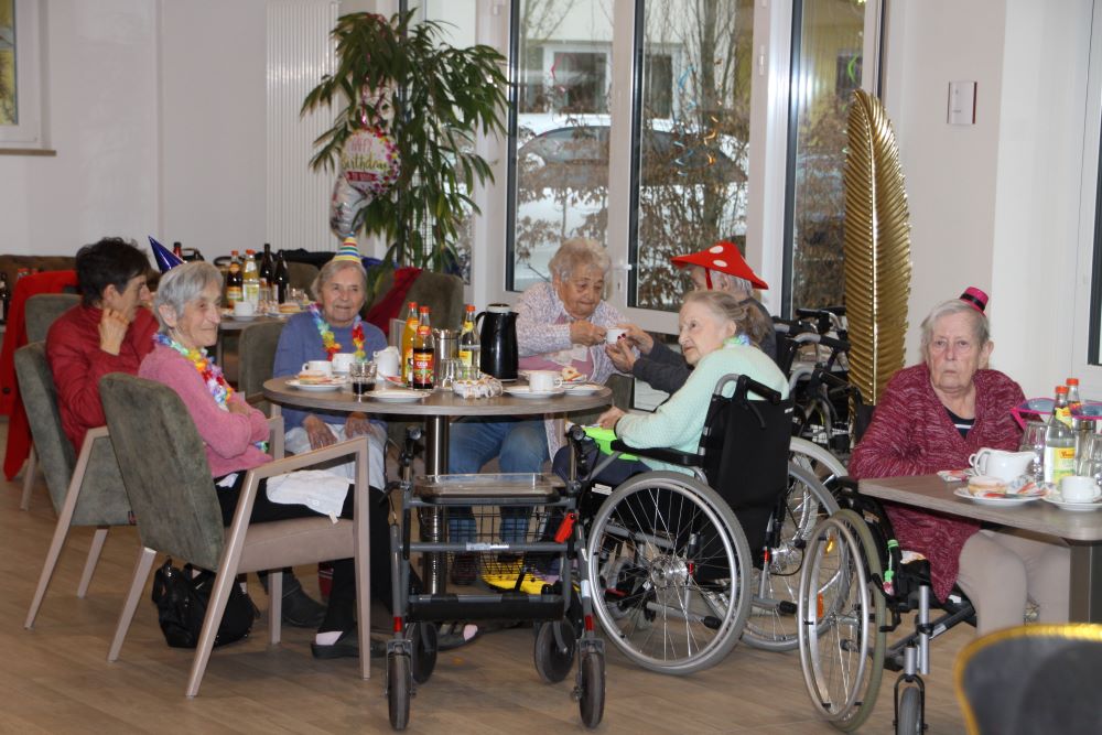 Faschingsfreude im Haus Gunther – Die Narregenia zu Besuch