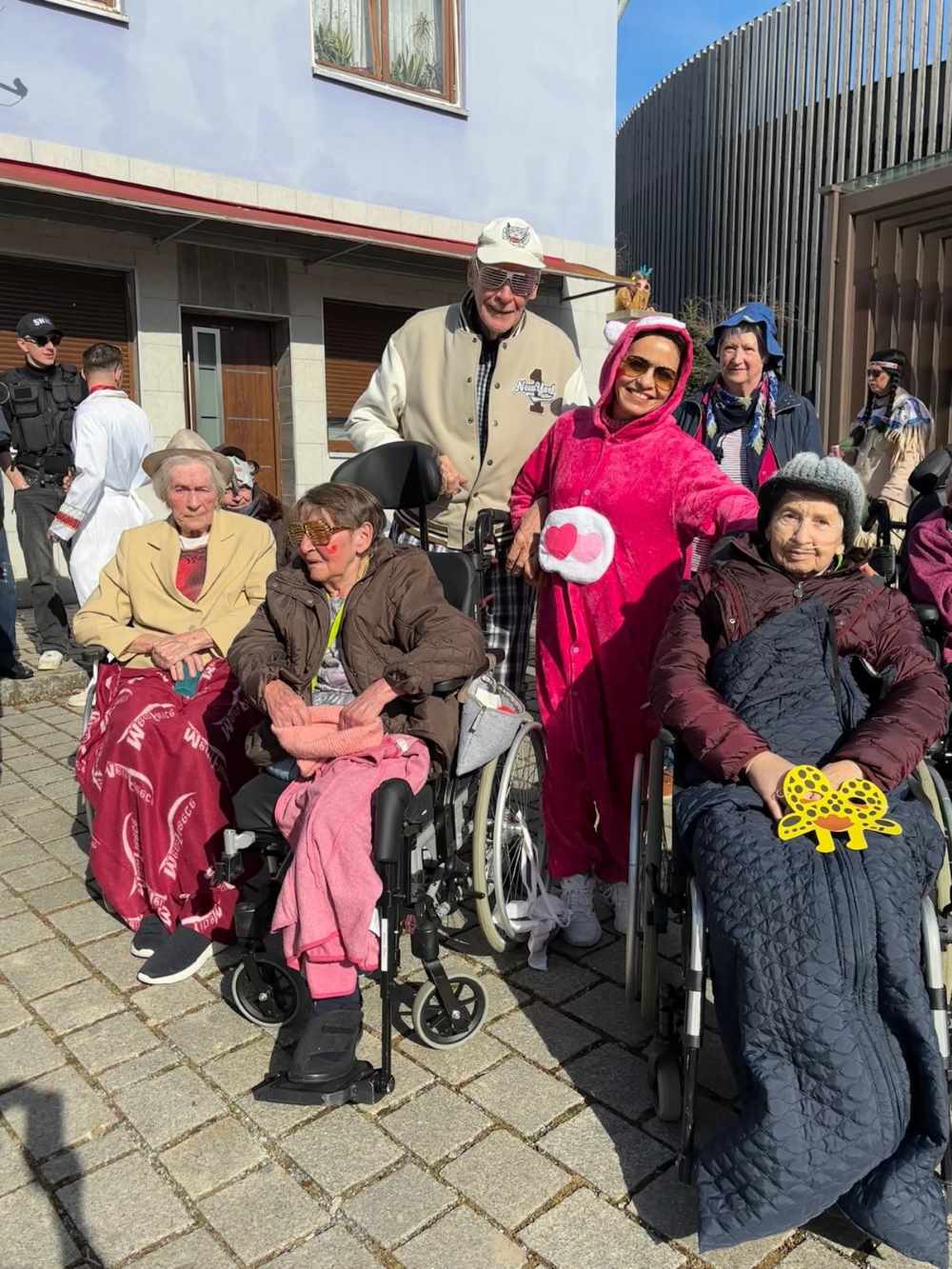 Faschingsfreude im Seniorendomizil Haus Josef – Ein buntes Fest für alle