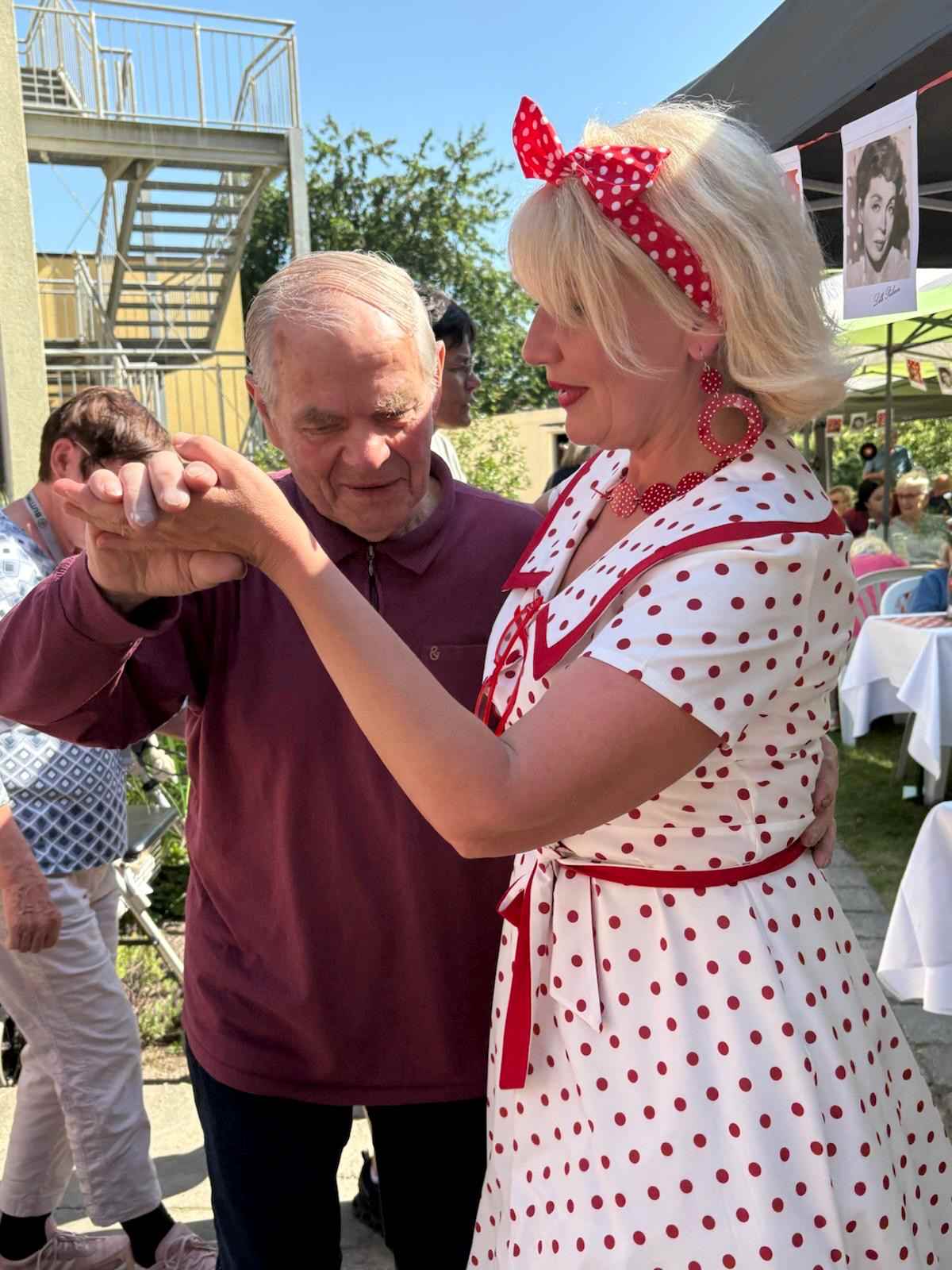 Sommerfest „Die wilden 50er“ in der Seniorenresidenz Am Park