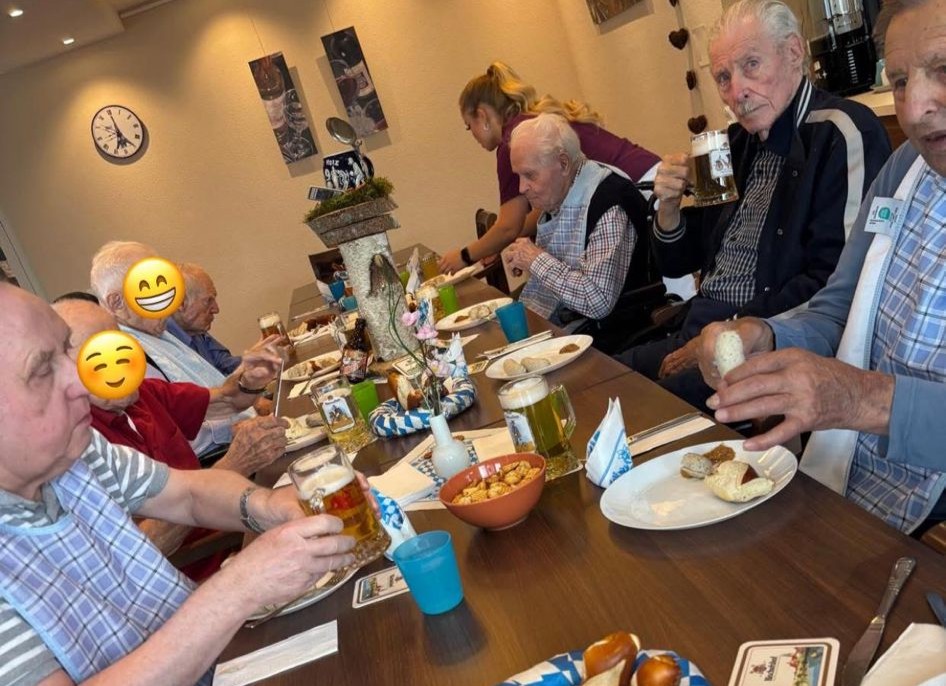 Zünftiges Weißwurstfrühstück zum Vatertag im Haus Josef
