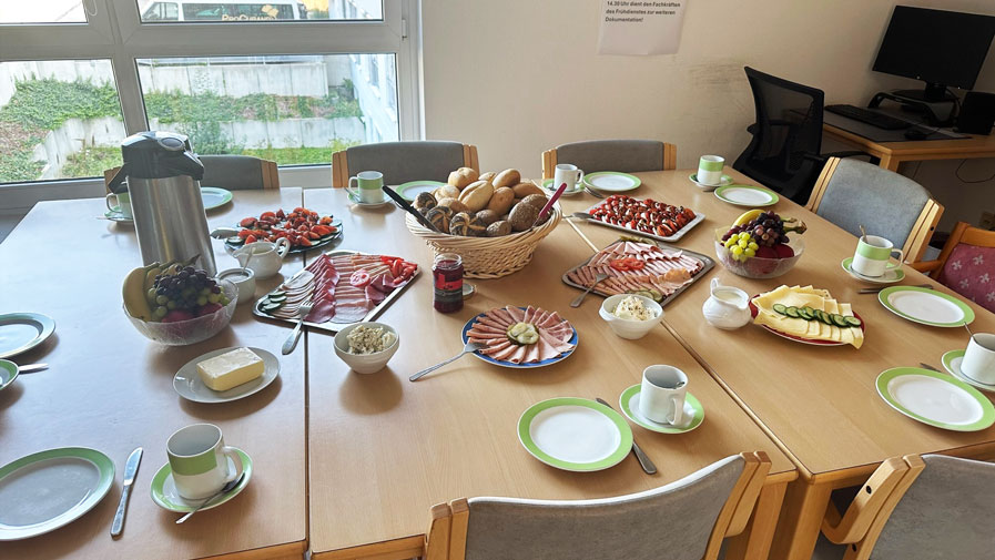 Regelmäßiges Teamfrühstück in Cham