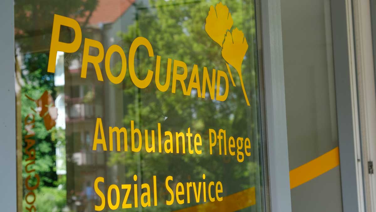 Nahaufnahme des Eingangsbereichs des Standorts Ambulante Pflege Potsdam