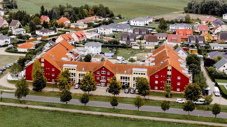 Au&szlig;enansicht des Service-Wohnen der Seniorenresidenz Eberswalde in Schorfheide