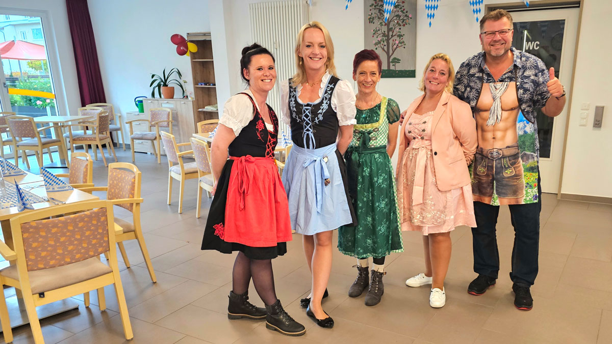 Oktoberfest in the Wriezener Straße